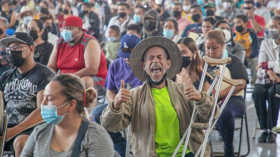 Los adultos mayores recibirán su pago en la tarjeta del Banco del Bienestar.