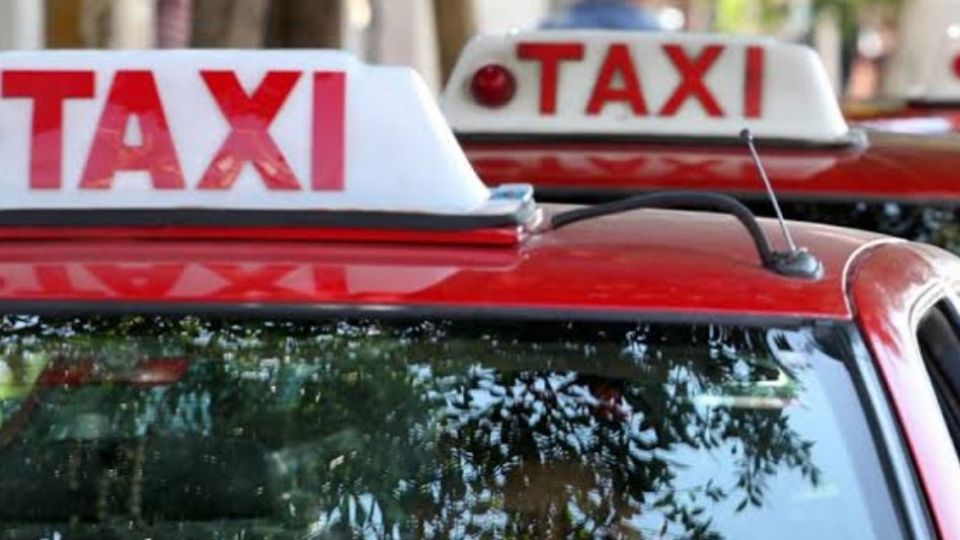 Taxistas de Guadalajara se manifestaron en contra de algunas acciones que ha tomado el gobierno de Guadalajara