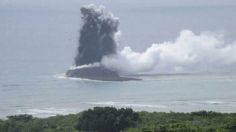 VIDEO | ¡Espectacular! Captan el nacimiento de una isla volcánica en Japón