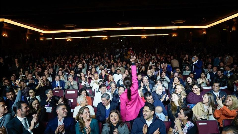 Sheinbaum durante la premier de su documental.