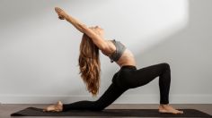 3 posturas de yoga para bajar de peso: inicia tu día con buena energía