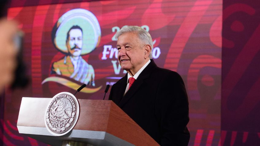 AMLO promete reconocer a Xóchitl si gana la Presidencia, pero ironiza: “¿A qué le tiras cuando sueñas, mexicano?”