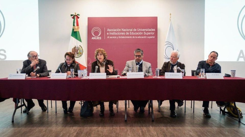 Ruiz fue secretaría de Educación, Ciencia, Tecnología e Innovación de la CDMX durante la Jefatura de Gobierno de Claudia Sheinbaum.