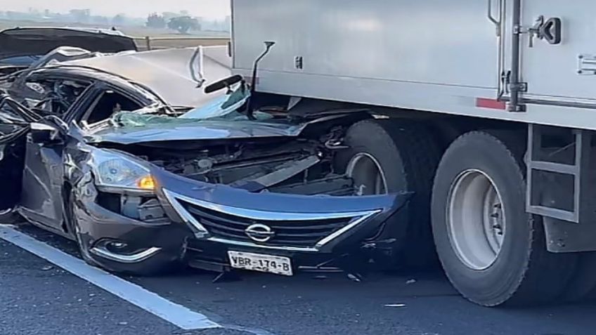 Choque múltiple deja al menos 5 heridos en Circuito Exterior Mexiquense