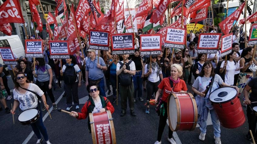 Protestas en Argentina: millones marchan contra las políticas del nuevo presidente Javier Milei