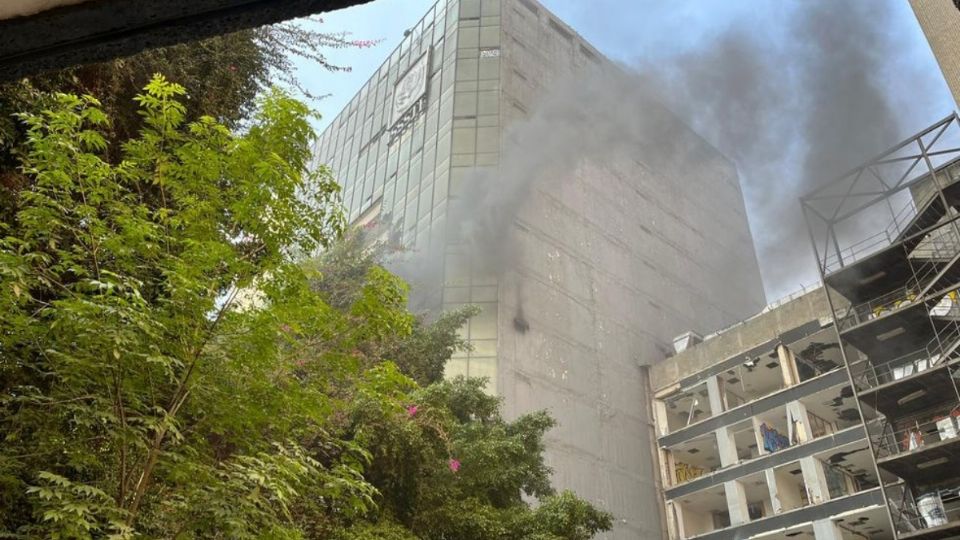 El incendio ocurre en el antiguo edificio del ISSSTE