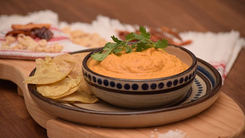 Deliciosa salsa de cacahuate con chile de árbol para acompañar tus tamales en Navidad y Año Nuevo