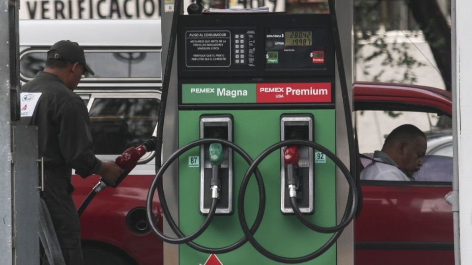 Impuesto a gasolina, cigarros y bebidas subira para 2024 
