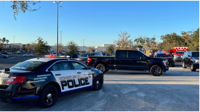 Reportan varios heridos tras un tiroteo en centro comercial de Florida en plena víspera navideña