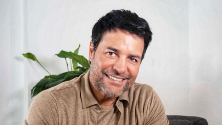 Chayanne comparte tierno mensaje de Navidad y sus fans enloquecen con piropos