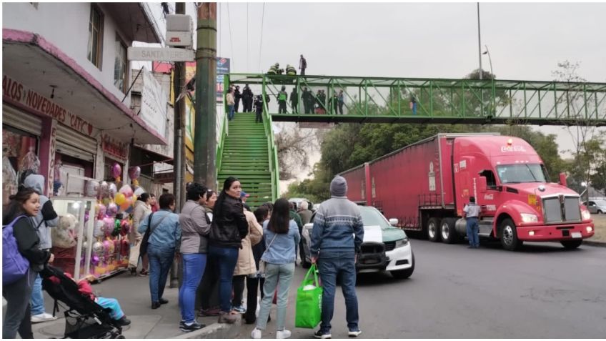 Rescatan a persona que se electrocutó sobre un puente peatonal en Zaragoza