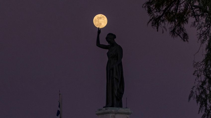 Disfrutan la última luna llena