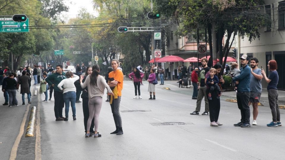 Las autoridades revisan la zona para descartar afectaciones