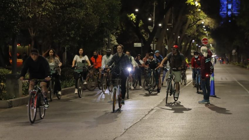 Más de 164 mil ciclistas acuden a los Paseos de Nocturnos de la CDMX