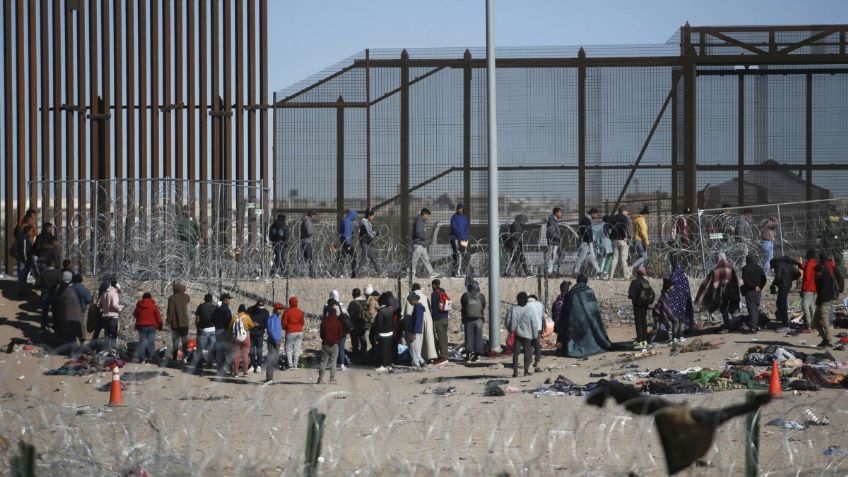 VIDEO | Retiran con maquinaria pesada campamento migrante en Matamoros