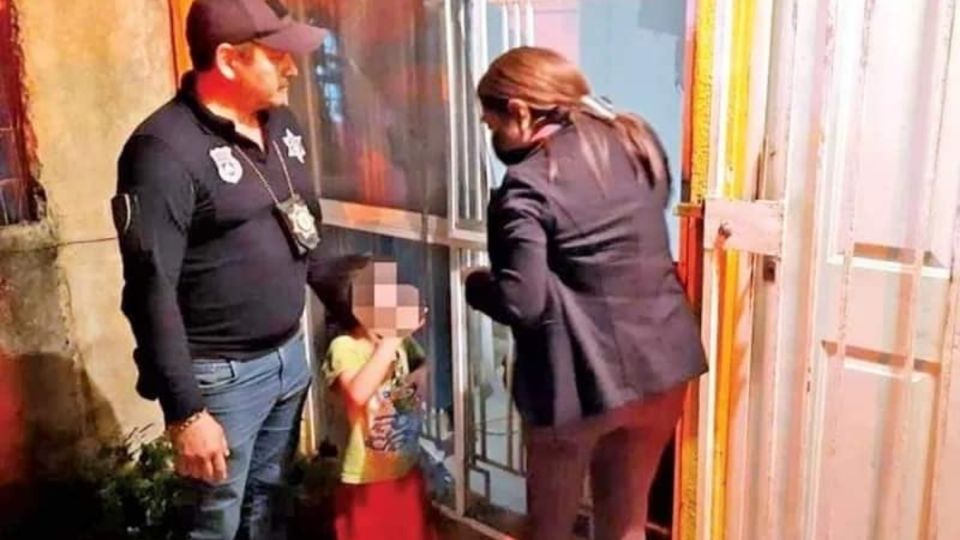 Los niños fueron presuntamente abandonados por su madre y padrastro.