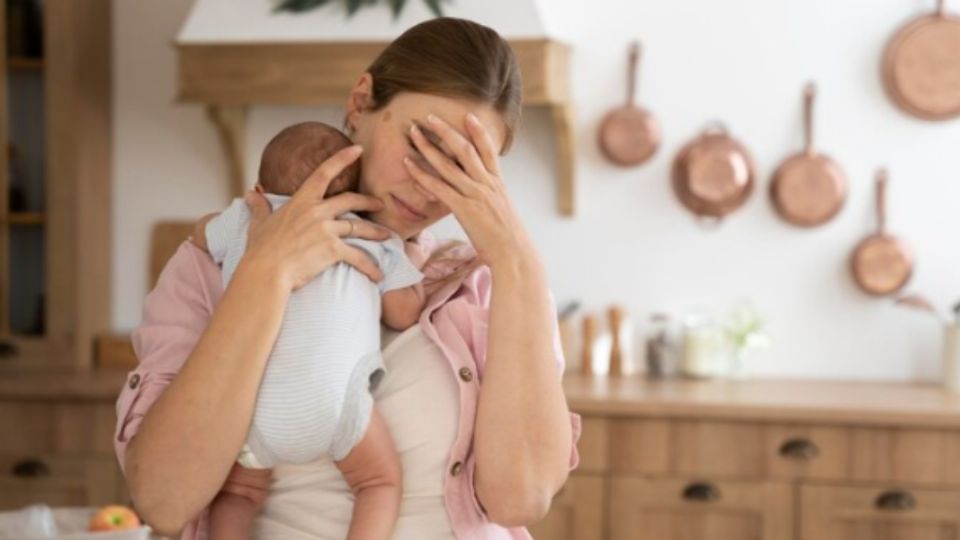 Miles de mujeres no reciben las pensiones que les corresponden para el cuidado de sus hijos