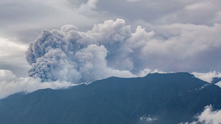 VIDEOS: mueren 11 personas tras la explosión del volcán Marapi en Indonesia