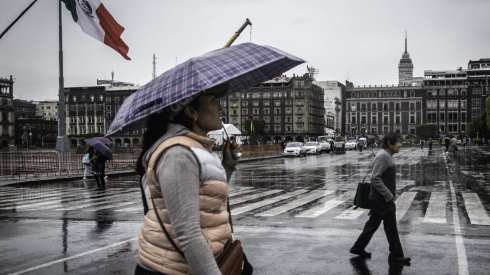 Lluvias aisladas y chubascos se registrarán durante las primeras horas del día en el Estado y la Ciudad de México.