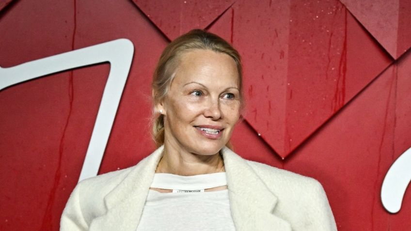 Pamela Anderson sorprende al lucir radiante sin una gota de maquillaje