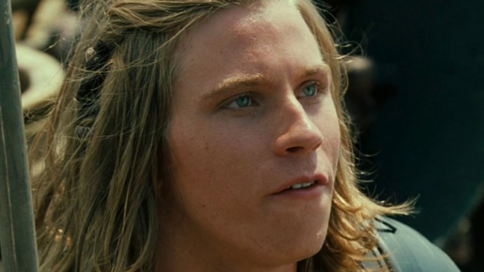 Así luce Garrett Hedlund, quién dio vida a Patroclo en Troya