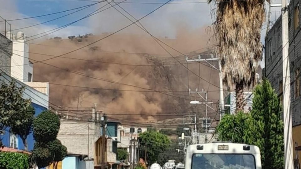 Desgajamiento en cerro de Iztapalapa tras sismo 
