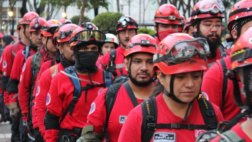 "Ayudamos de manera voluntaria": los Topos Tlatelolco viajan a salvar vidas en Turquía