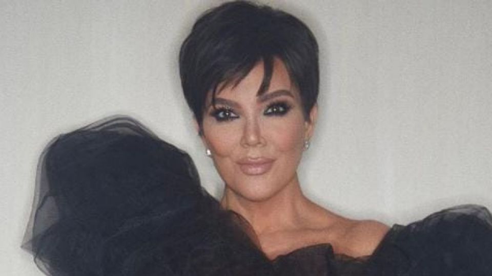 Kris Jenner rompió con todos los estereotipos de moda para mujeres maduras.