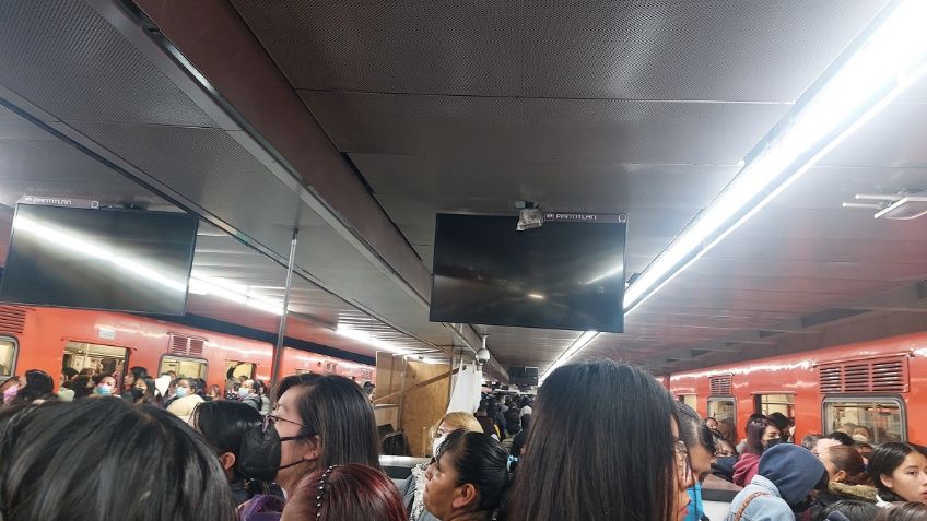 Metro CDMX Línea 9: retiran un tren descompuesto y el servicio presenta retrasos