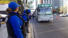 Valiente uniformada: mujer policía enfrenta a banda de asaltantes y abate a uno en Guanajuato