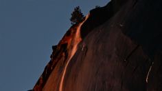 Captan espectacular “cascada de fuego” en el Parque Nacional de Yosemite