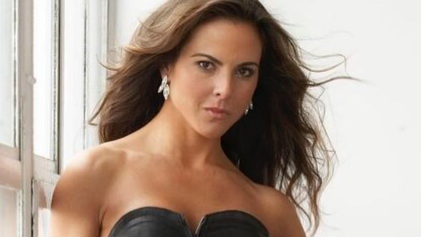 Kate del Castillo sorprende con coqueta foto de su juventud luciendo revelador top