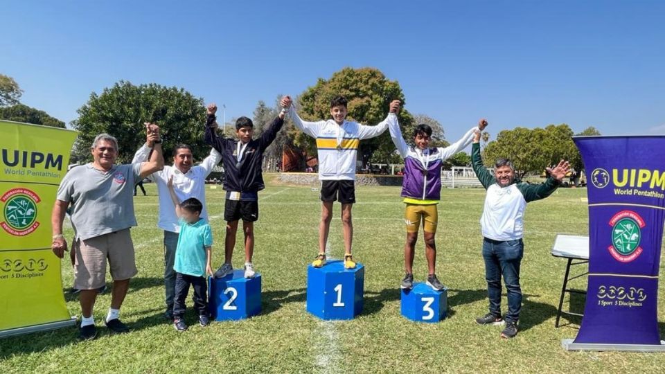 Se contó con un equipo representativo del Seguro Social en este campeonato, integrado por 10 deportistas y dos entrenadoras