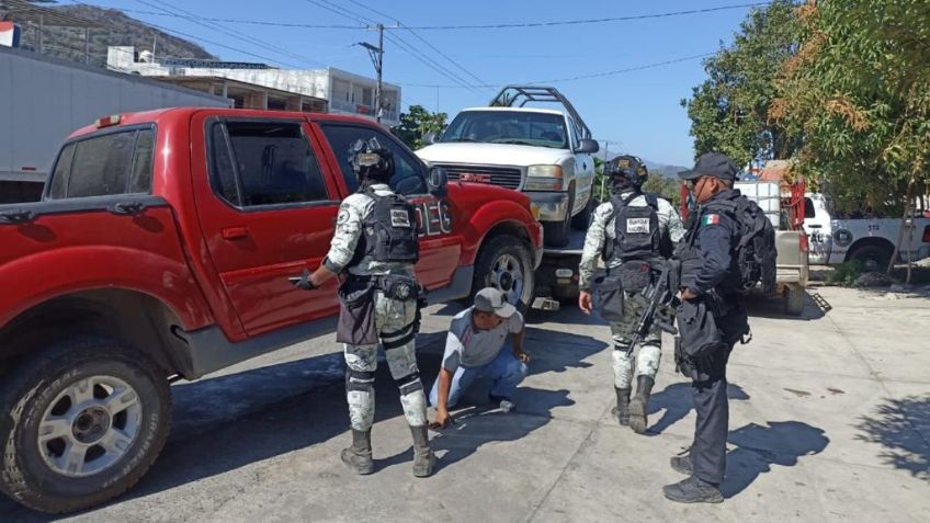 Guerrero: detienen a 14 personas durante operativo en la México-Acapulco, aseguran armas largas y granadas