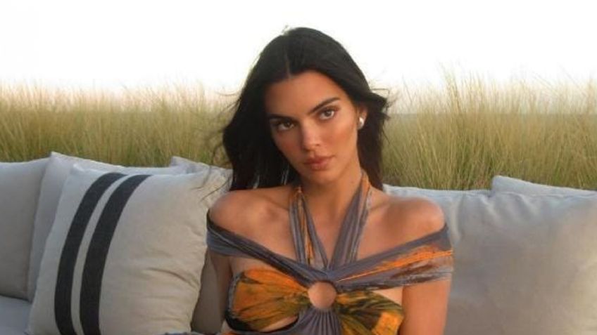 Kendall Jenner revive tendencia con arriesgado microbikini estampado