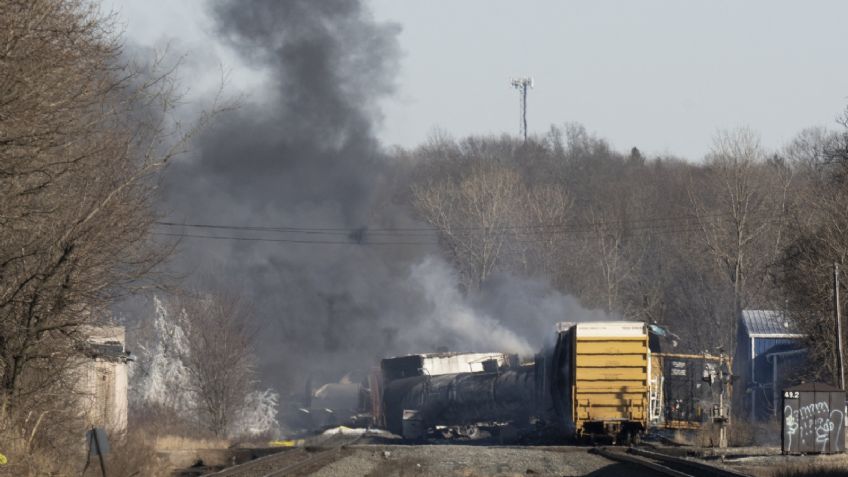 “Chernóbil” químico en Ohio: la empresa ferroviaria tendrá que pagar la limpieza por el impactante accidente