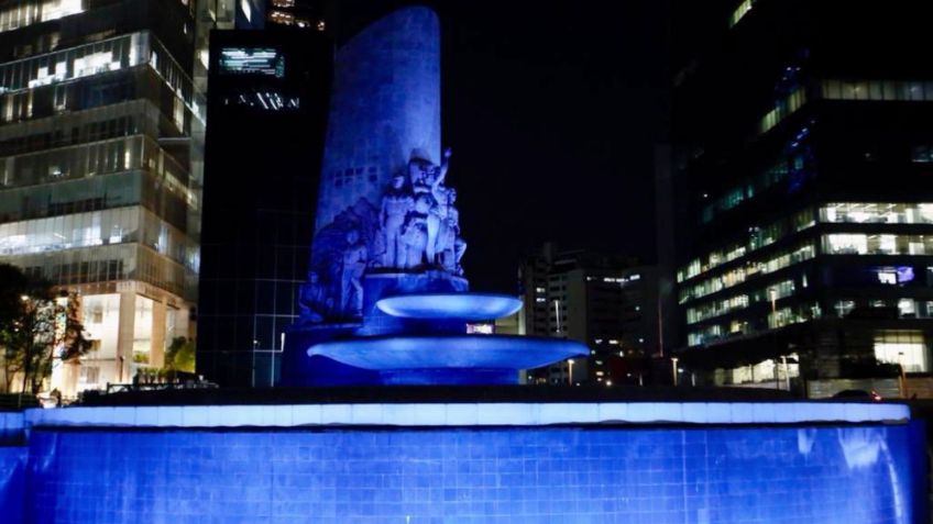 Iluminan monumentos y edificios en CDMX por Día Internacional de la Lengua Materna