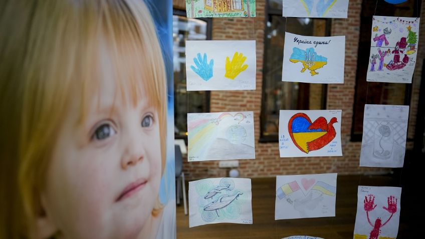 El otro lado de la guerra: miles de niños ucranianos están siendo robados por Rusia para reeducarlos