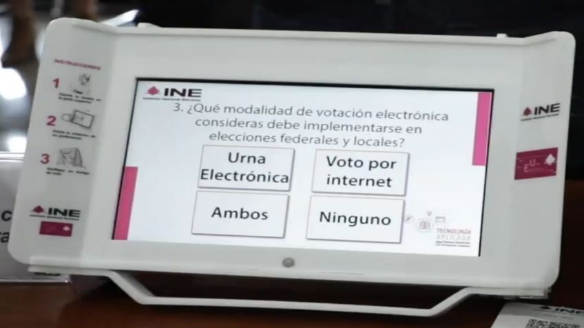 INE presenta su urna electrónica 7.0, tiene un módulo de votación y otro de impresión