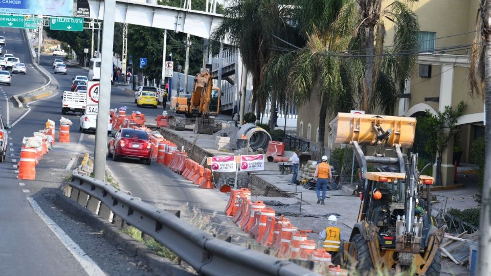 Obras de reconstrucción vial en Querétaro