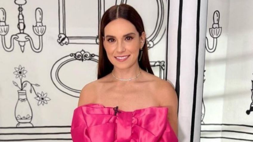 Tania Rincón modela vestido de gala con transparencias en los Premios Lo Nuestro 2023