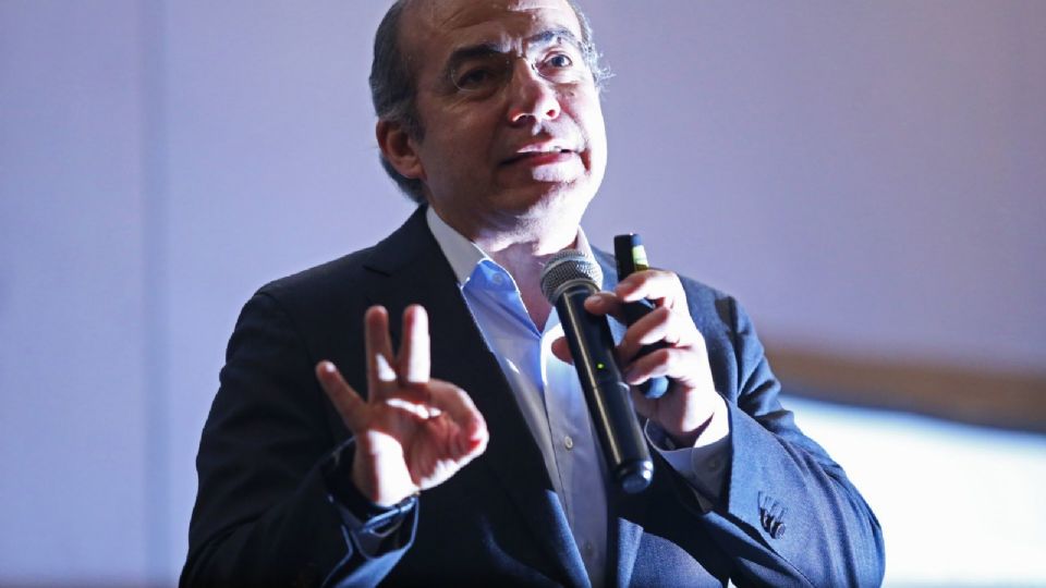 Felipe Calderón reaccionó tras la marcha en favor del INE