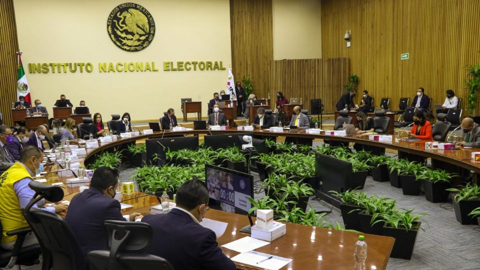 El proyecto de la Comisión de Prerrogativas y Partidos Políticos considera que el PRI incumplió