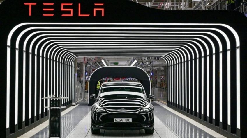 AMLO confirma la llegada de Tesla a Monterrey