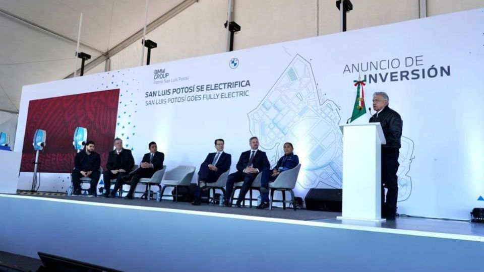 Con 800 millones de euros, BMW arranca construcción de nueva planta de baterías y autos eléctricos