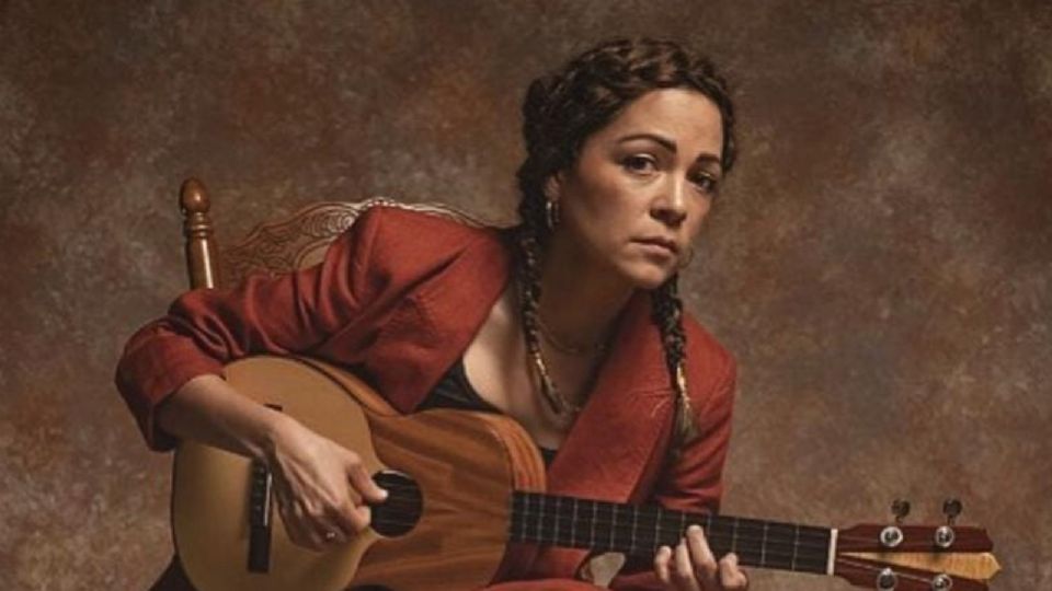 Natalia Lafourcade y Chiquis Rivera son las favoritas de la noche.