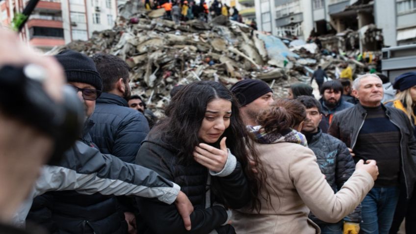 Mexicana en Turquía da un "grito de auxilio" tras devastador terremoto: "Hoy por ti mañana por mí"