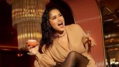 VIDEO | Salma Hayek como en  "Del crepúsculo al amanecer" recrea sensual escena y exige su Pulparindo