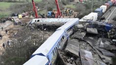 Drama en Grecia: las desgarradoras imágenes del choque de trenes que dejó al menos 38 muertos