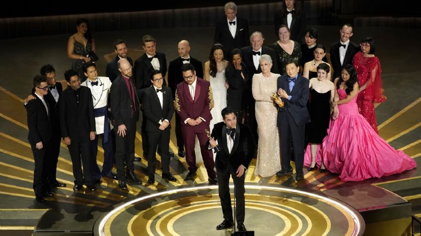 "Todo En Todas Partes Al Mismo Tiempo" gana el Oscar 2023 a la mejor película